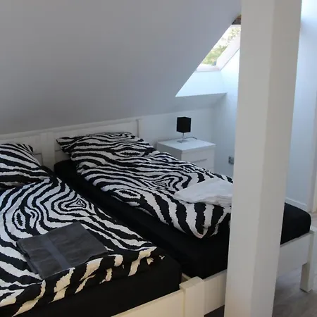 아파트 Sredni Apartament Nad Zalewem 슈비노우이스쳬
